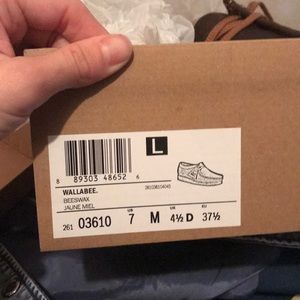 W clarks wallabee beeswax